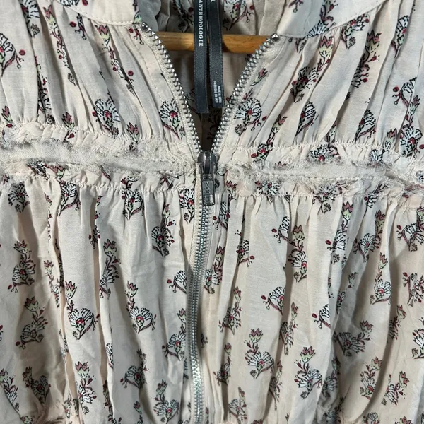 By Anthropologie Floral Block Print Puffy Zip Front Raw Edge Boho Blouse Large - Image 5