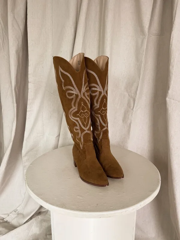 Chase and Chloe Suede Western Knee-High Boots in Brown - Image 2