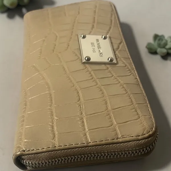 Michael Kors Wallet Womens OS Tan Croc Embossed Leather Zip Around Jet‎ Set - Image 4