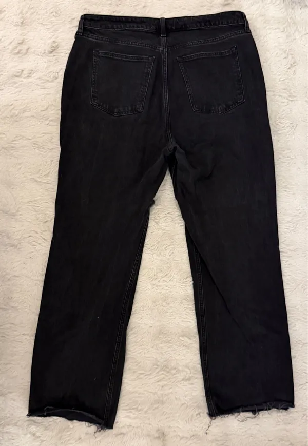 Abercrombie Relaxed High-Rise Jeans - Image 3