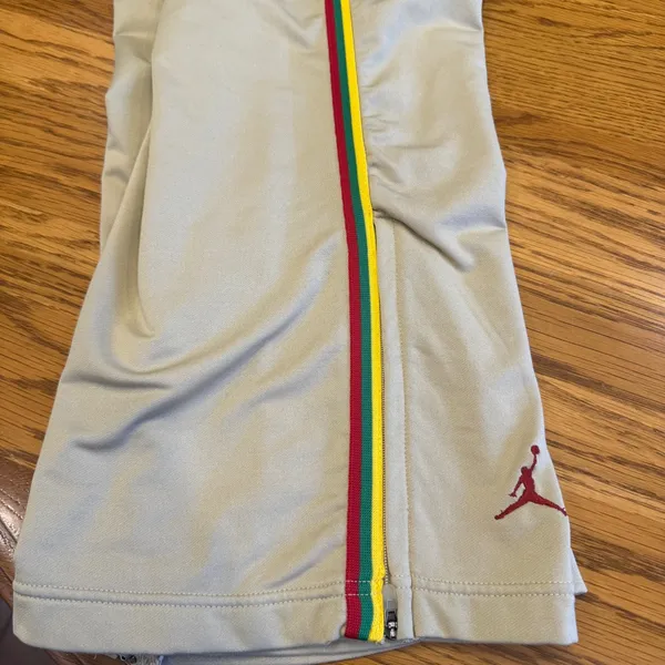 VINTAGE Jordan Womens TRACK Pants Large/Medium Tan, Red, Green,‎ Yellow Dri-Fit - Image 6