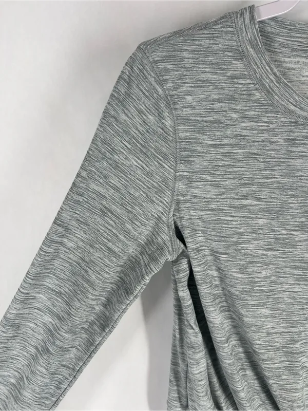 Old Navy Active Breathe ON Twist Front Workout Top Gray Space Dye Size M‎ - Image 3