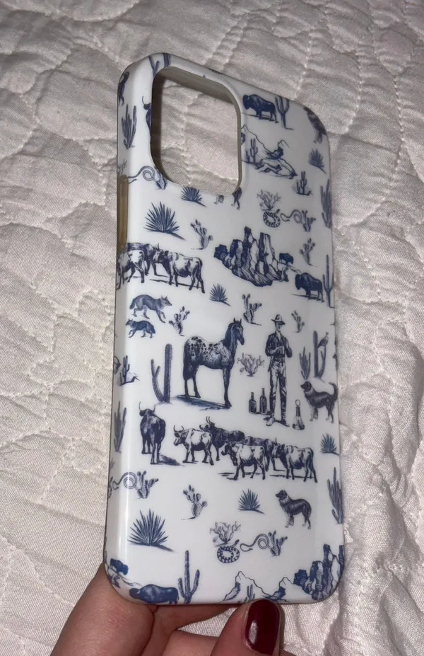 Casely iPhone 12 Case White - Image 3