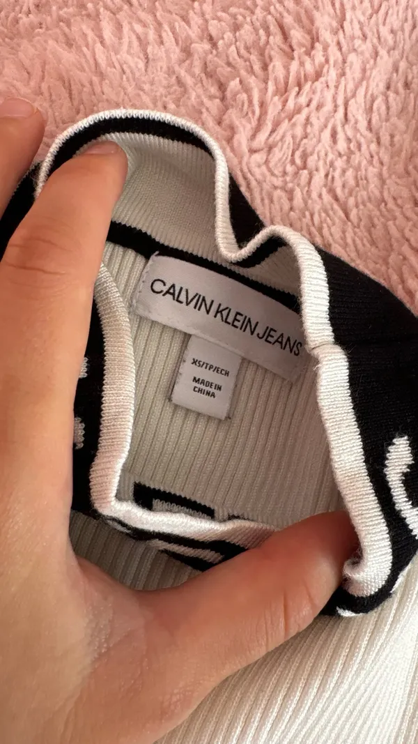 Calvin Klein Shirt Women’s - Image 4