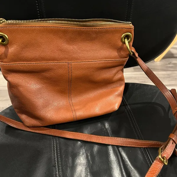 Fossil Women's Tan Leather Bag - Image 8