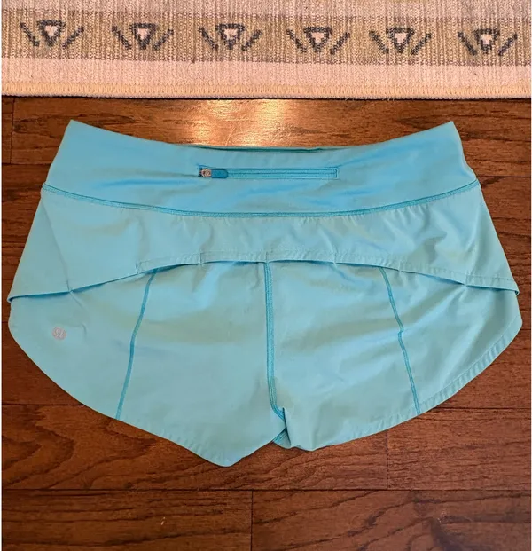 Speed Up Low-Rise Lined Shorts 2.5" Lululemon - Image 2