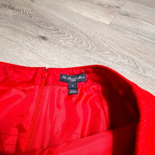 J. Crew The Pencil Skirt Red Wool Blend Size 2‎ Back Zip Slit Work Career - Image 3