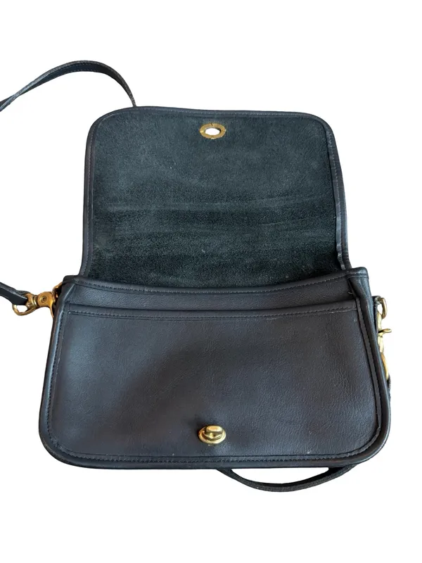 Coach Vintage Black Leather Flap Turnlock Shoulder Bag Adjustable Saddle Women's - Image 8