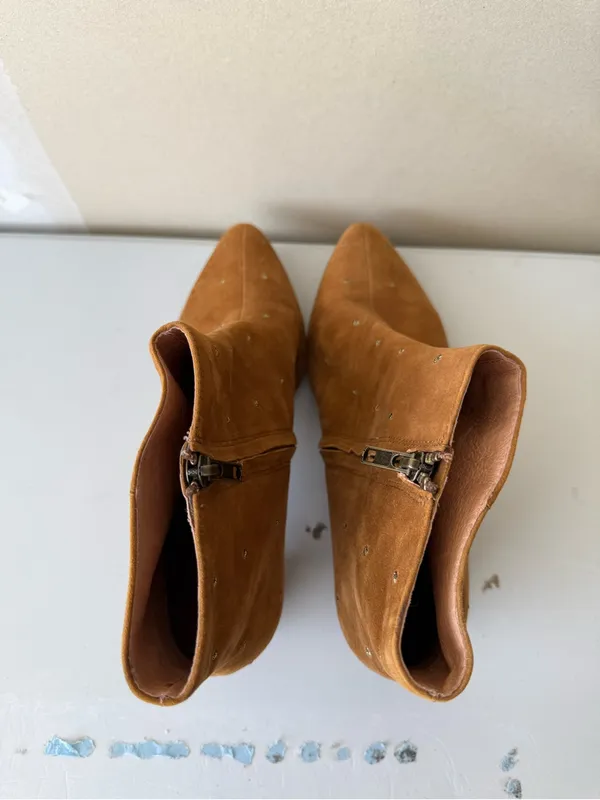 MADEWELL The Bea Boot in Embroidered Suede - Image 10