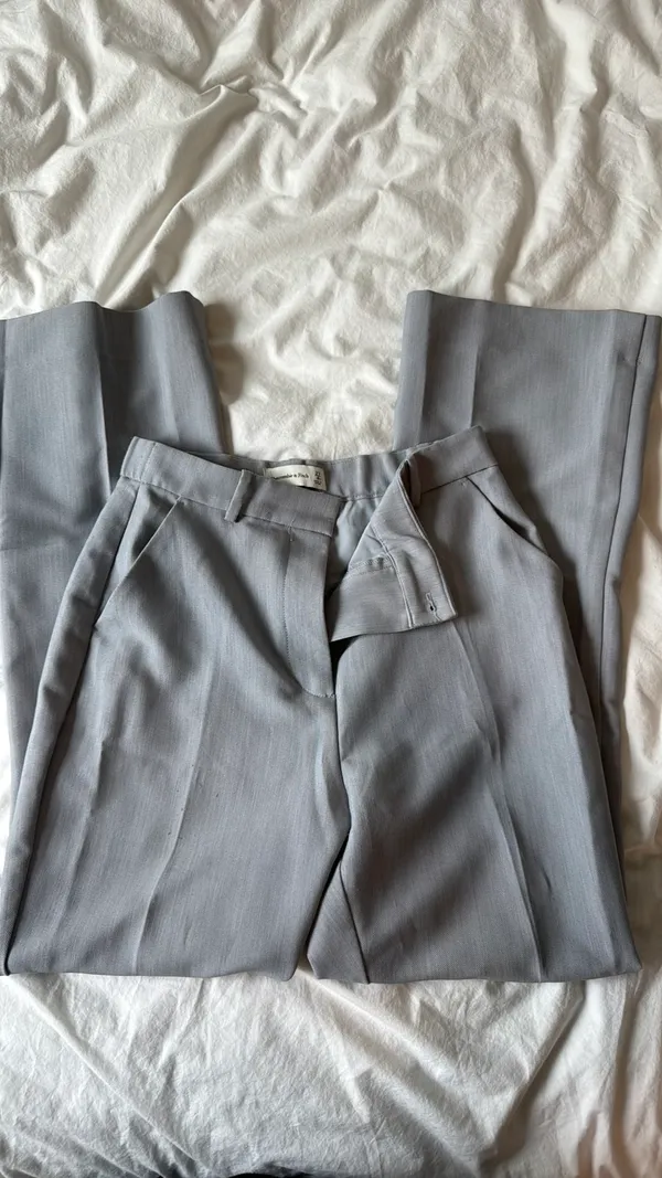 Abercrombie Flare Mid Rise Gray Slacks - Image 6
