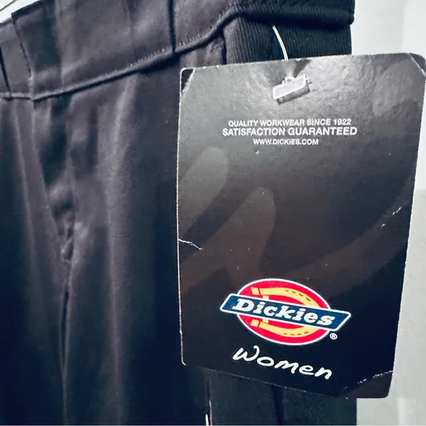 Dickies Women's Original Fit 774 Work Pants NoWrinkles Dark Navy size 6 regular - Image 4