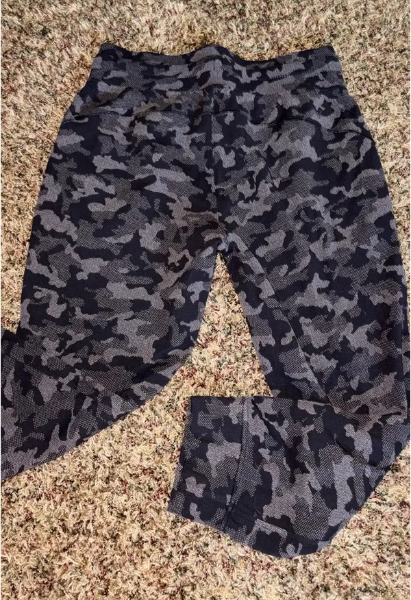 Lululemon Joggers - Image 2
