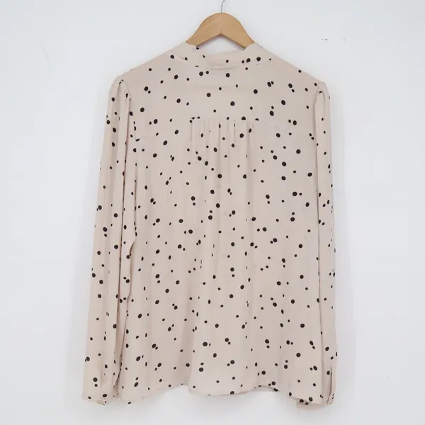 Ann Taylor LOFT Blouse Womens L Tie-Neck Polka Dot Cream Black Long Sleeve Exc - Image 4