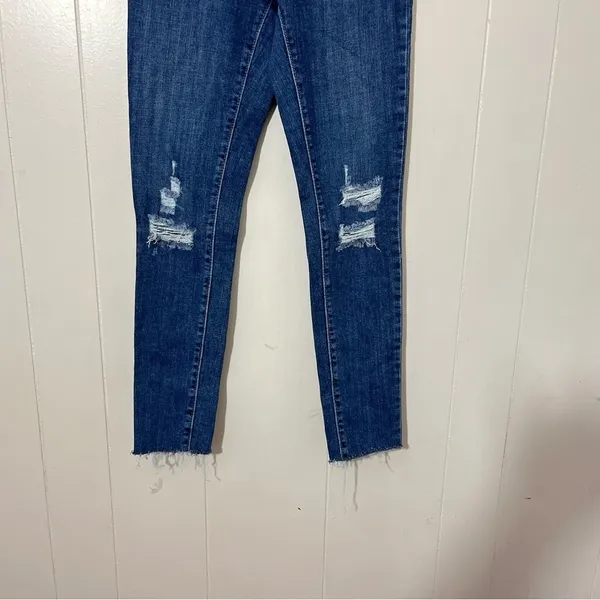Levi’s 711 Skinny Jeans Women’s Size 25 Distressed Stretch Mid Rise Raw Hem - Image 2