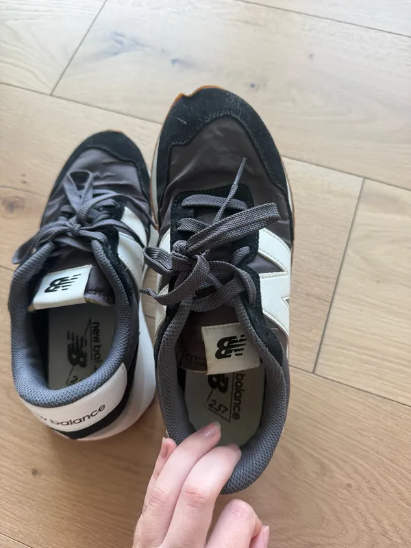New balance shoes  - Image 2