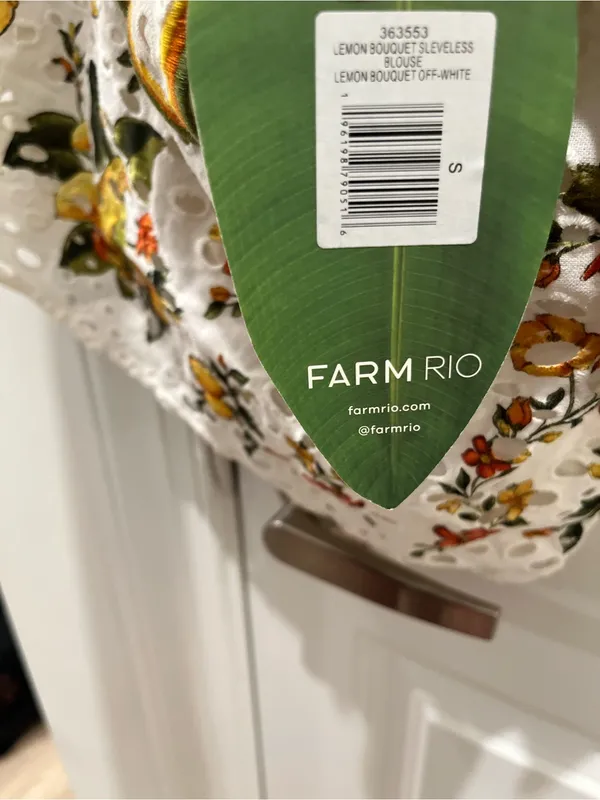 NWT Farm Rio Sleeveless Eyelet Butterfly Blouse Cami White S - Image 3