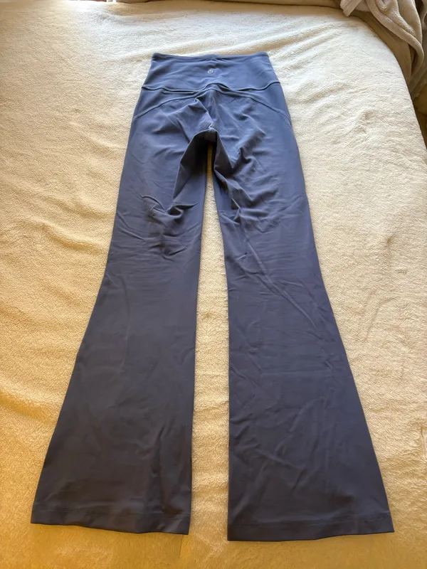 Lululemon Flare Groove High-Rise Nulu - Image 3