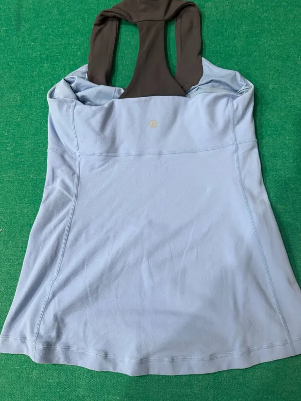 Lululemon Tank Medium Women’s Workout Top - Image 4