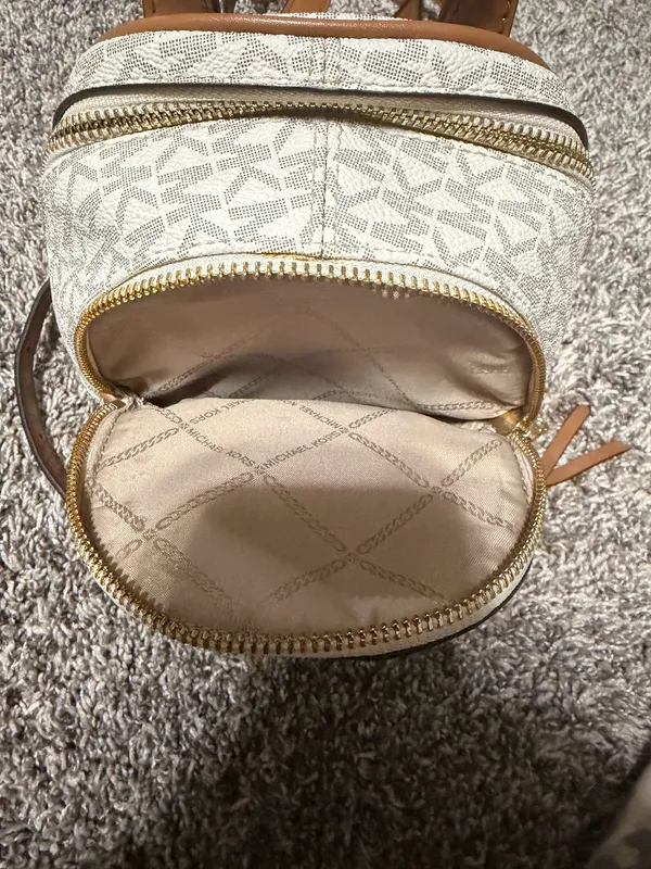 Michael Kors Backpack Mini - Image 6