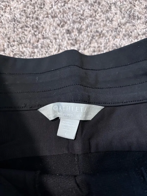 Athleta Headlands Hybrid Trek Joggers Size 4 - Image 3
