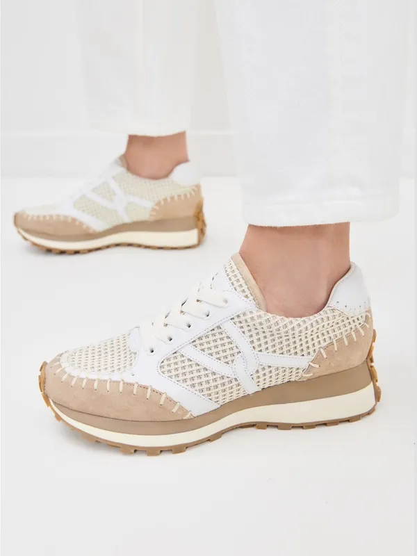 Veronica Beard Valentina sneaker 7.5 - Image 3
