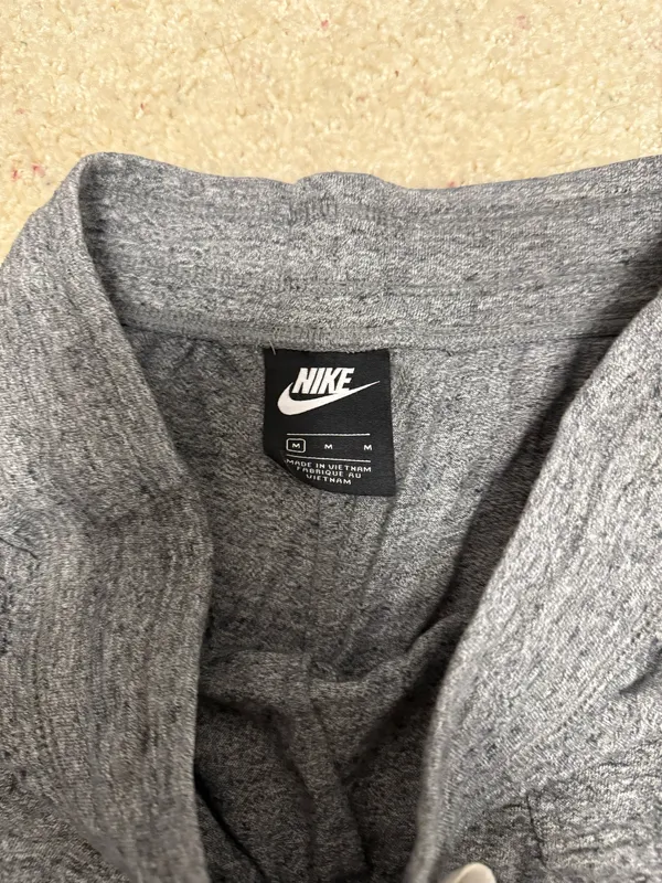 Nike shorts - Image 3