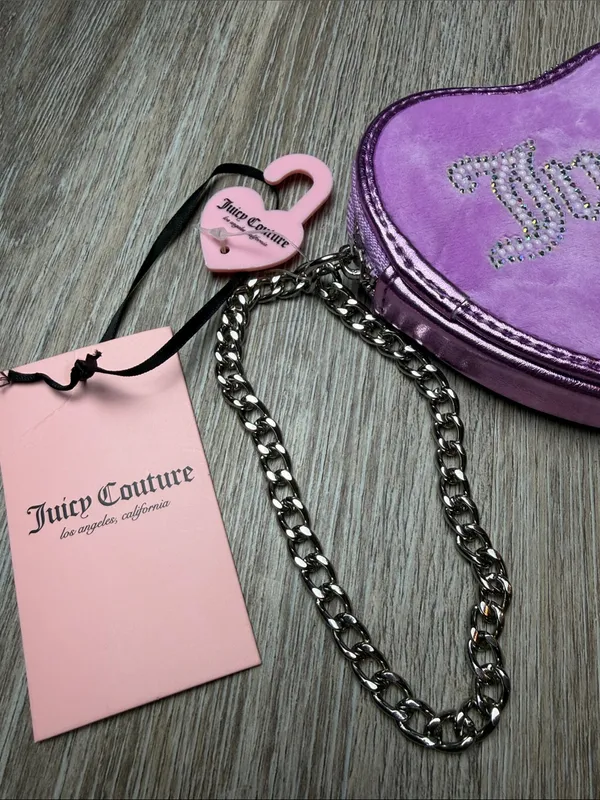 Juicy Couture Y2K Violet Heart Zip Around Coin Purse/Wallet/Wristlet - Image 5