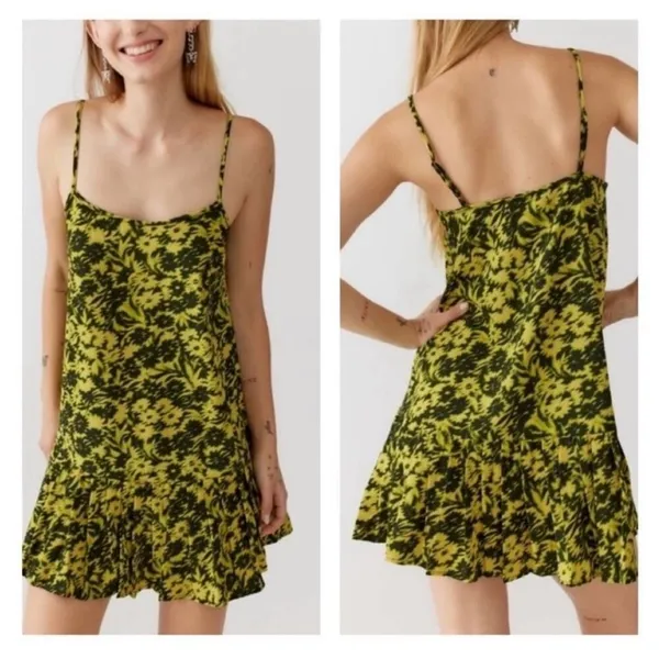 NEW Urban‎ Outfitters Camille Floral Mini Dress Women's Size S Y2K Fairycore - Image 7