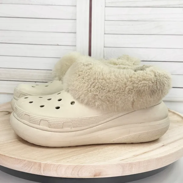 Crocs Furever Crush Faux Fur Lined Platform‎ Clogs Ivory Bone Women Size 8 - Image 3