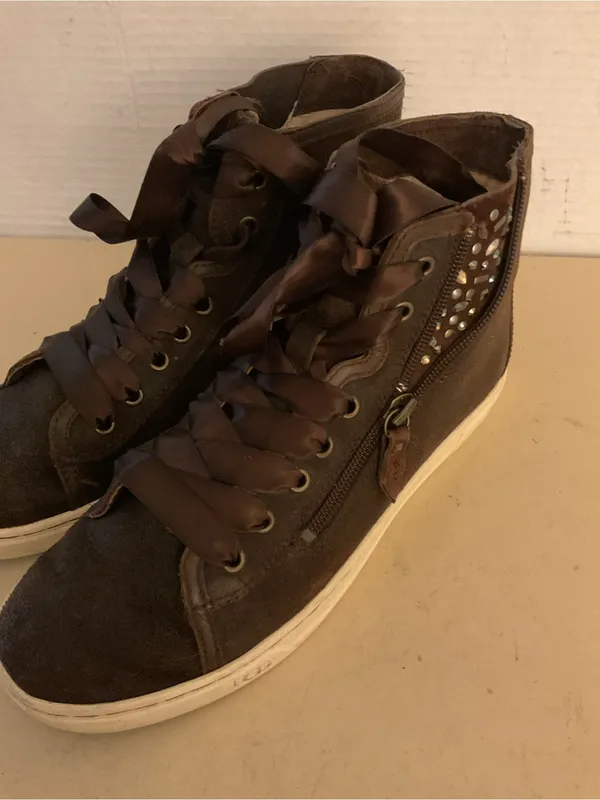 UGG Women's Dark Brown leather High-Top Sneakers with Ribbon Laces US 8.5 - Image 9