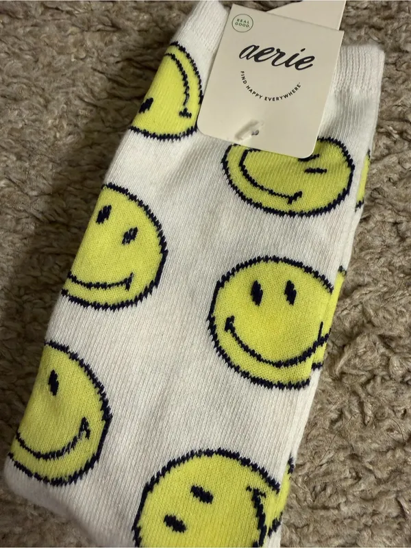 Aerie White Neon Yellow Smiley Face Design Crew Socks NWT - Image 2