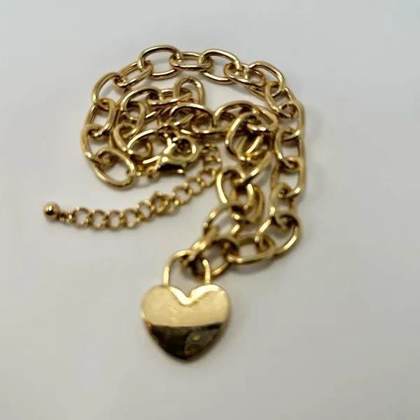 Gold tone chain heart pendant necklace - Image 6