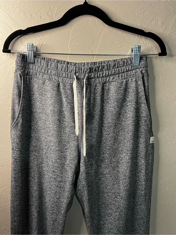 Vuori Performance Jogger Heathered Dark Gray Athletic Cozy Lounge Pants - Image 3