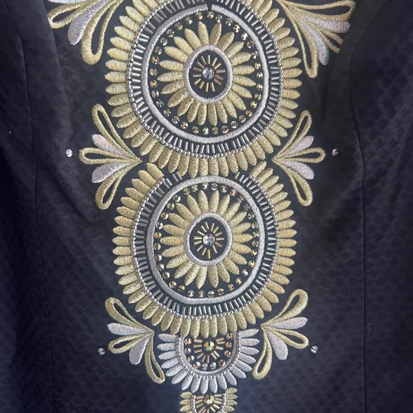 Elegant Lilly Pulitzer Black Dress with Gold Embroidery - Image 3