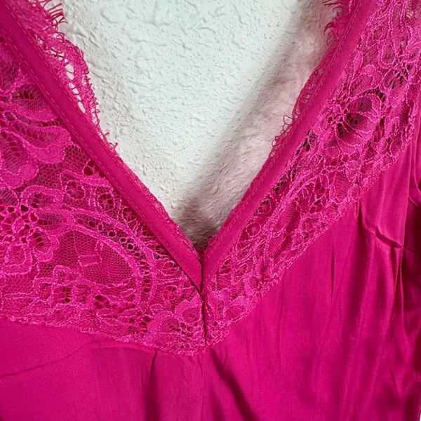 Twenty Ten Womens Fuchsia Pink Lace‎ Trim V-Neck Camisole Tank Top NWT Size M - Image 3
