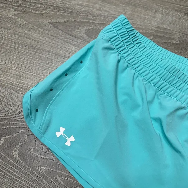 •UNDER ARMOUR• SHORTS - Image 4