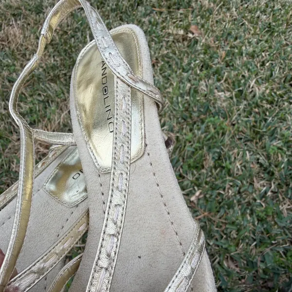 Vintage Y2K Bandolino Gold Slingback Heels Rhinestone Detail Sz 7 - Image 7