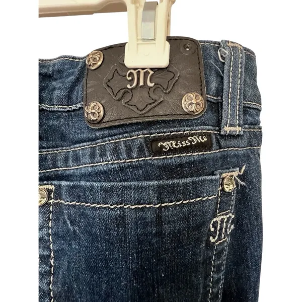 NWOT Miss Me Medium Wash Denim Jeans - Image 5