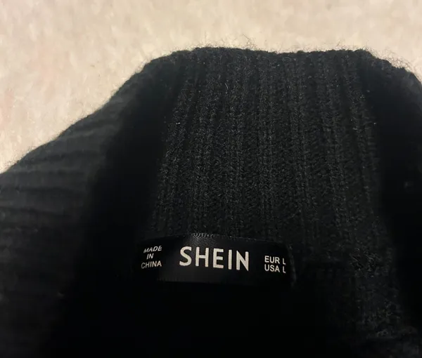 SheIn Cropped Sweater - Image 2