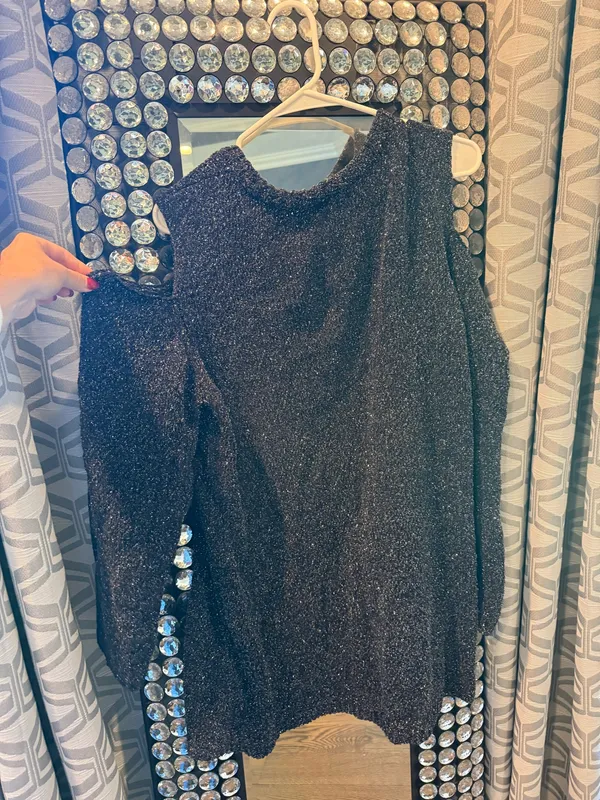 Venus Cut-Out Sweater Sleeve - Image 3