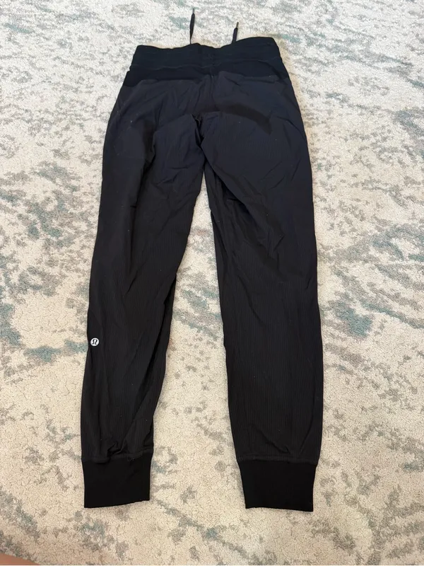 Lululemon⁠ Dance Studio Mid-Rise Jogger Size 4 Black - Image 4