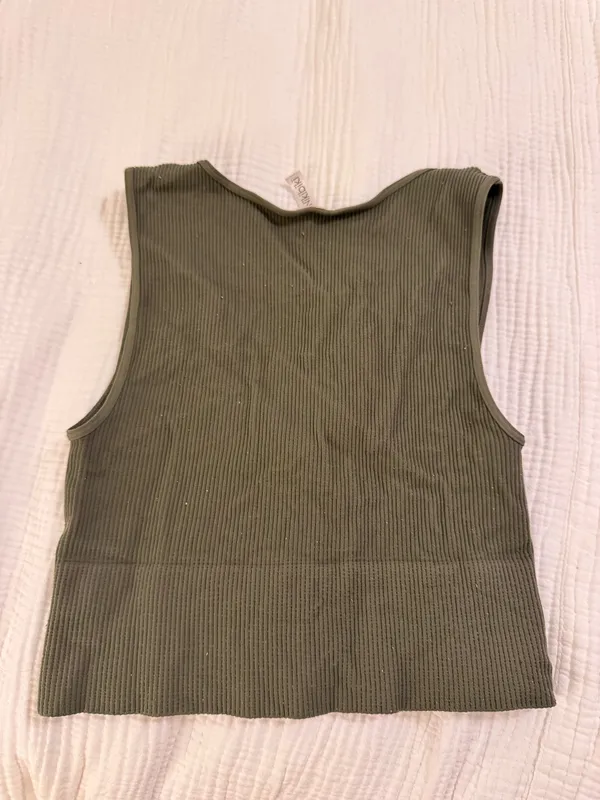 NIKIBIKI Tank Ribbed Crop Top green - Image 2