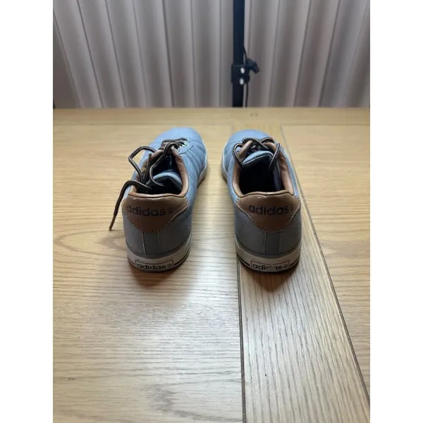 Adidas 7.5 Gray Canvas Sneakers Brown Accents Casual Stylish Footwear Mens - Image 8