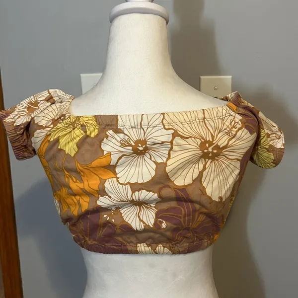 Aritzia Wilfred Floral Crop size XXS‎ BIN E - Image 4