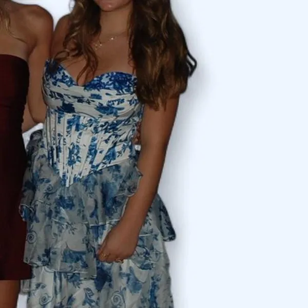 Windsor Blue and white floral strapless dress - Image 4