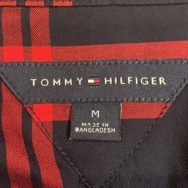 Tommy Hilfiger NWOT plaid roll tab button front shirt M - Image 8