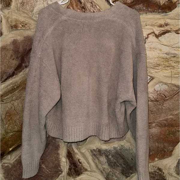 NWT UGG Nyomi Cardigan size Medium - Image 4