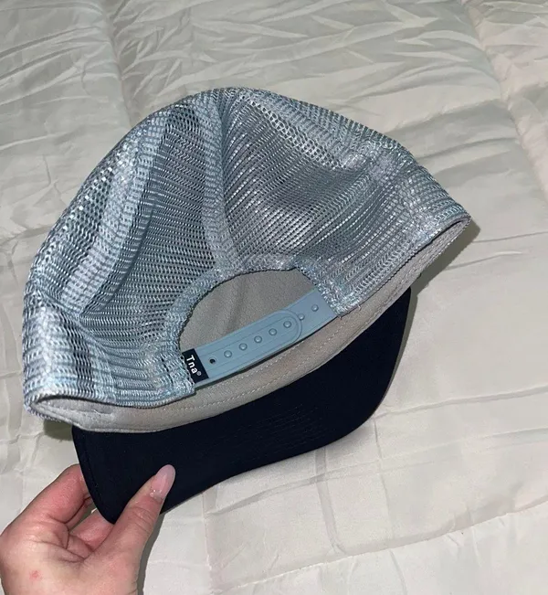 Aritzia TNA Trucker Hat - Image 2