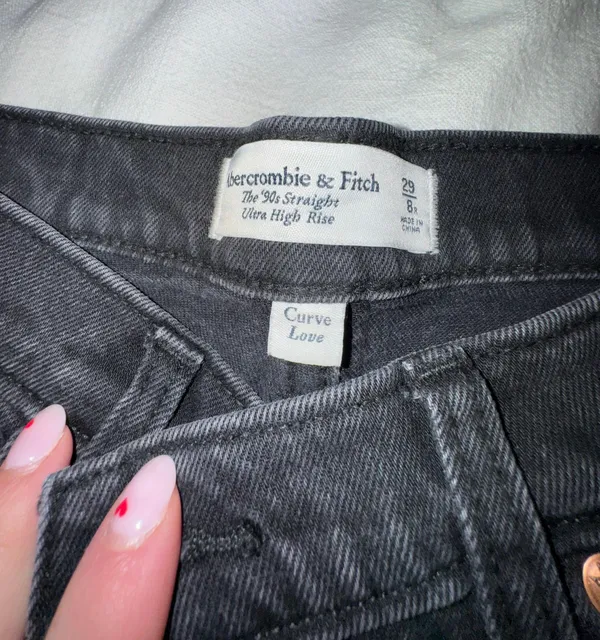 Abercrombie Jeans - Image 2