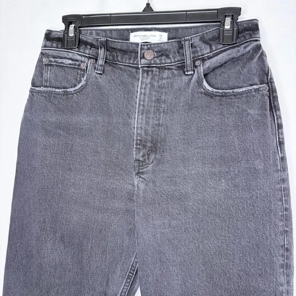 Abercrombie & Fitch Black 80’s Mom High Rise Jeans - Image 6